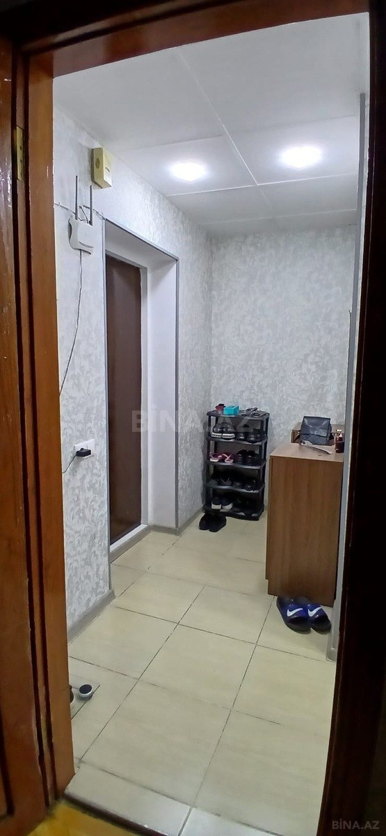 2 otaqlı Köhnə tikili, Elmlər Akademiyası m., Bakı