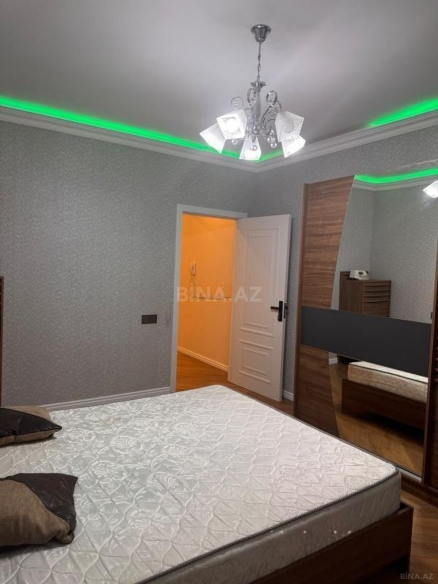 2 otaqlı Köhnə tikili, İnşaatçılar m., Bakı