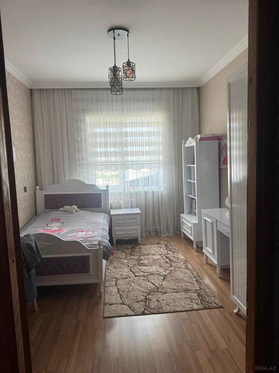 4 otaqlı Köhnə tikili, Yeni Yasamal q., Bakı