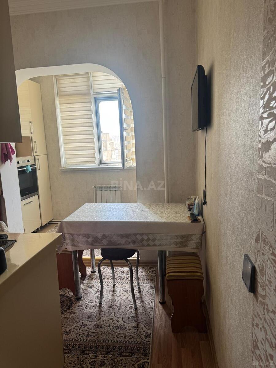 4 otaqlı Köhnə tikili, Yeni Yasamal q., Bakı