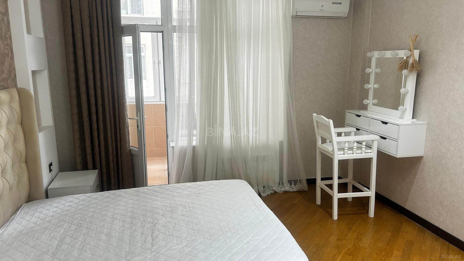 3 otaqlı Yeni tikili, Qara Qarayev m., Bakı