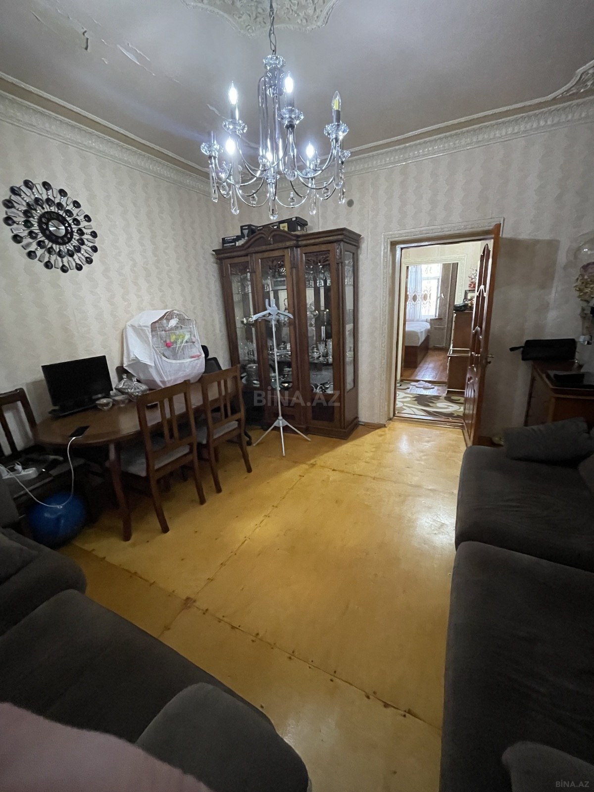 3 otaqlı Köhnə tikili, Bakıxanov q., Bakı