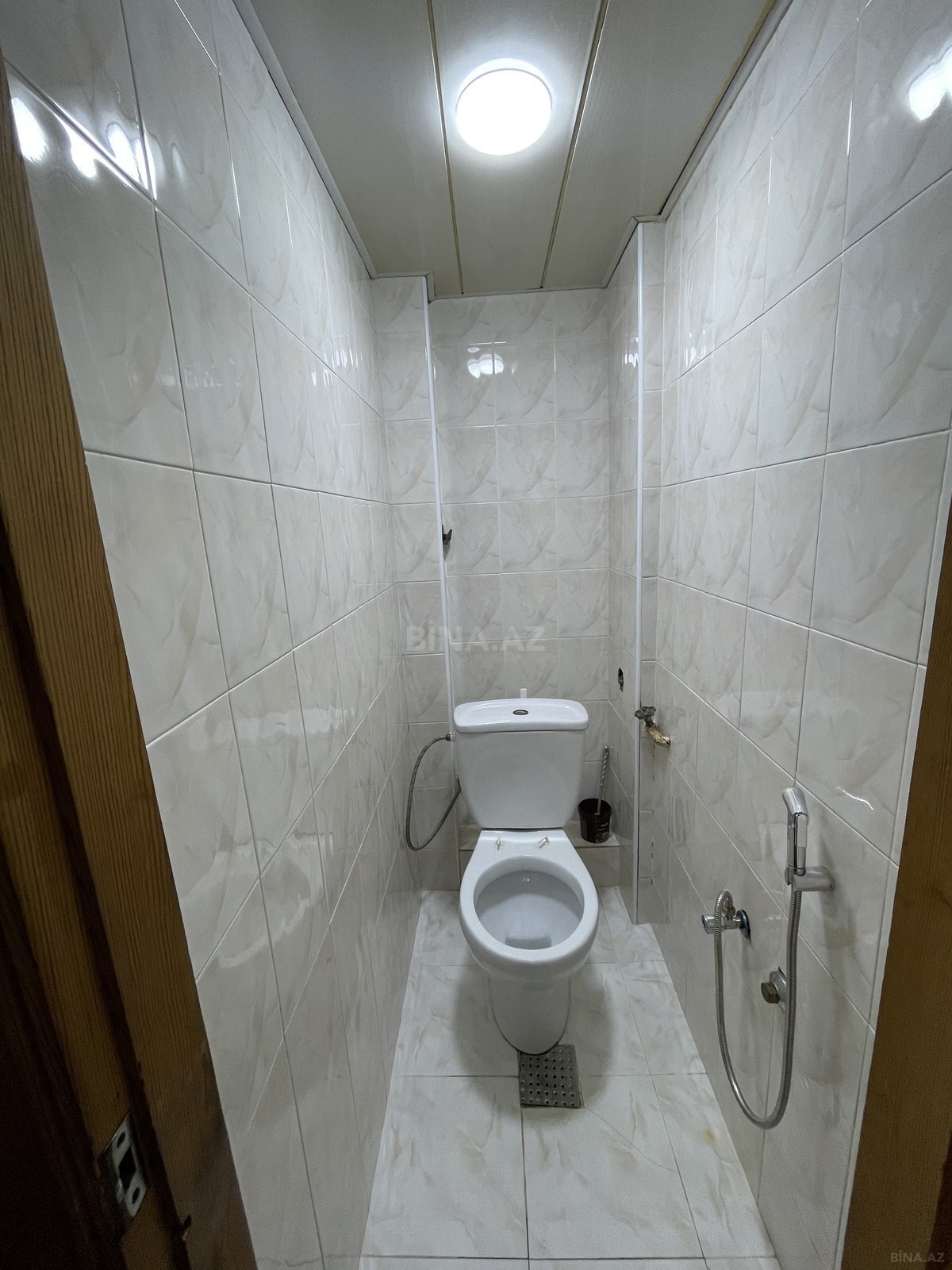 3 otaqlı Köhnə tikili, Bakıxanov q., Bakı