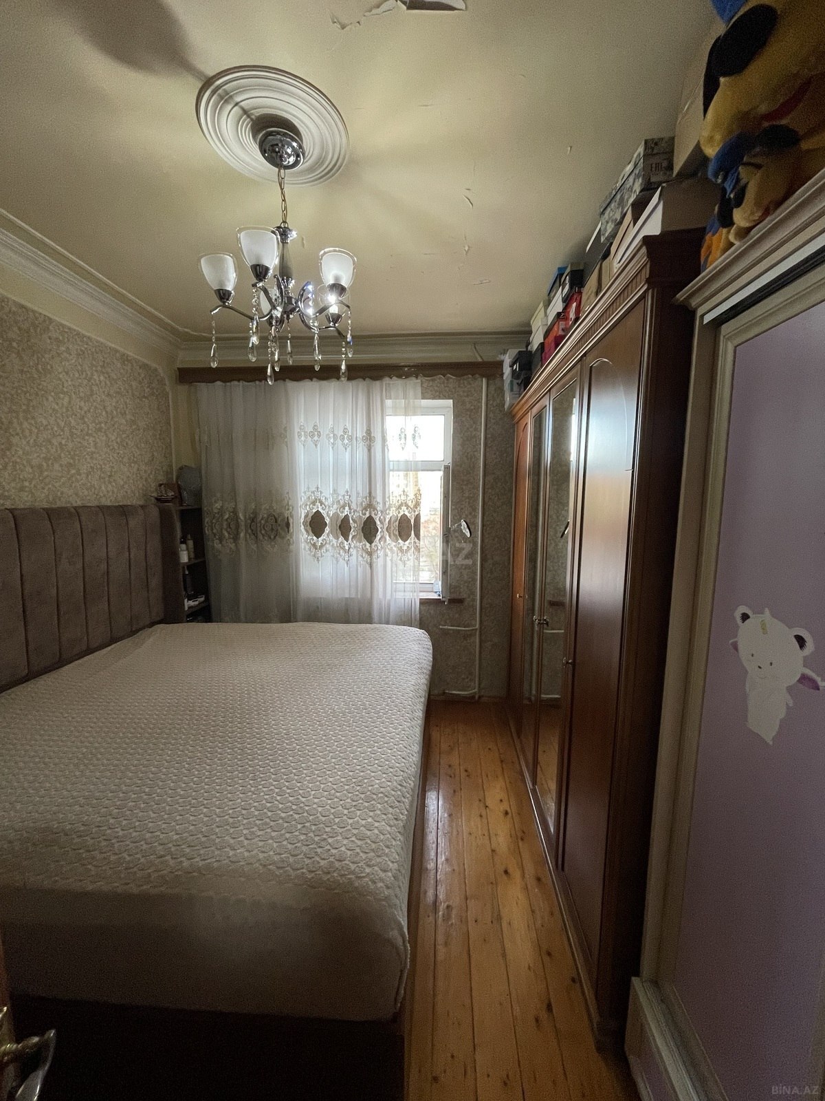 3 otaqlı Köhnə tikili, Bakıxanov q., Bakı