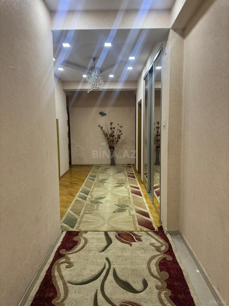 3 otaqlı Yeni tikili, 8 Noyabr m., Bakı