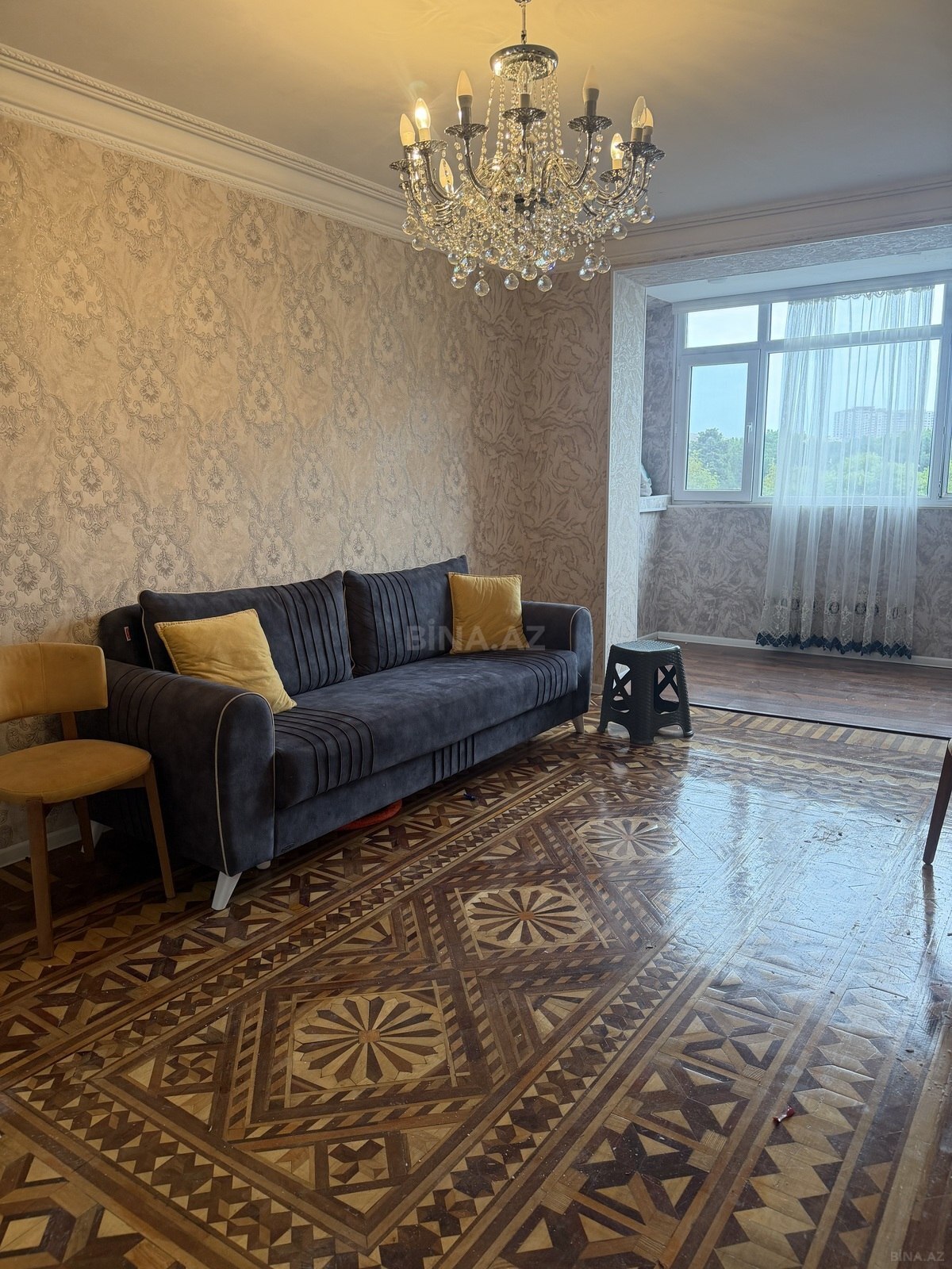 3 otaqlı Köhnə tikili, Elmlər Akademiyası m., Bakı