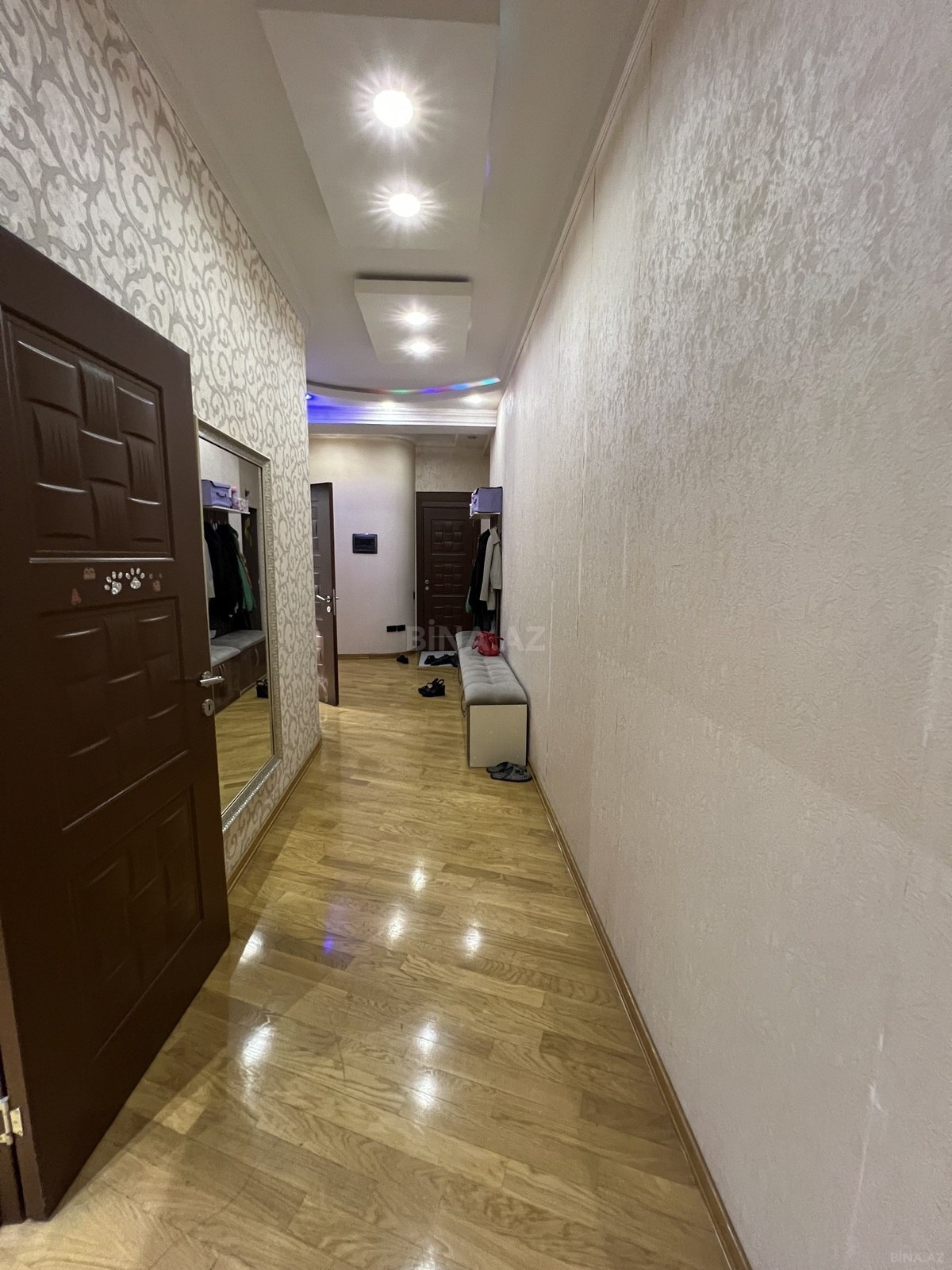 3 otaqlı Yeni tikili, Elmlər Akademiyası m., Bakı