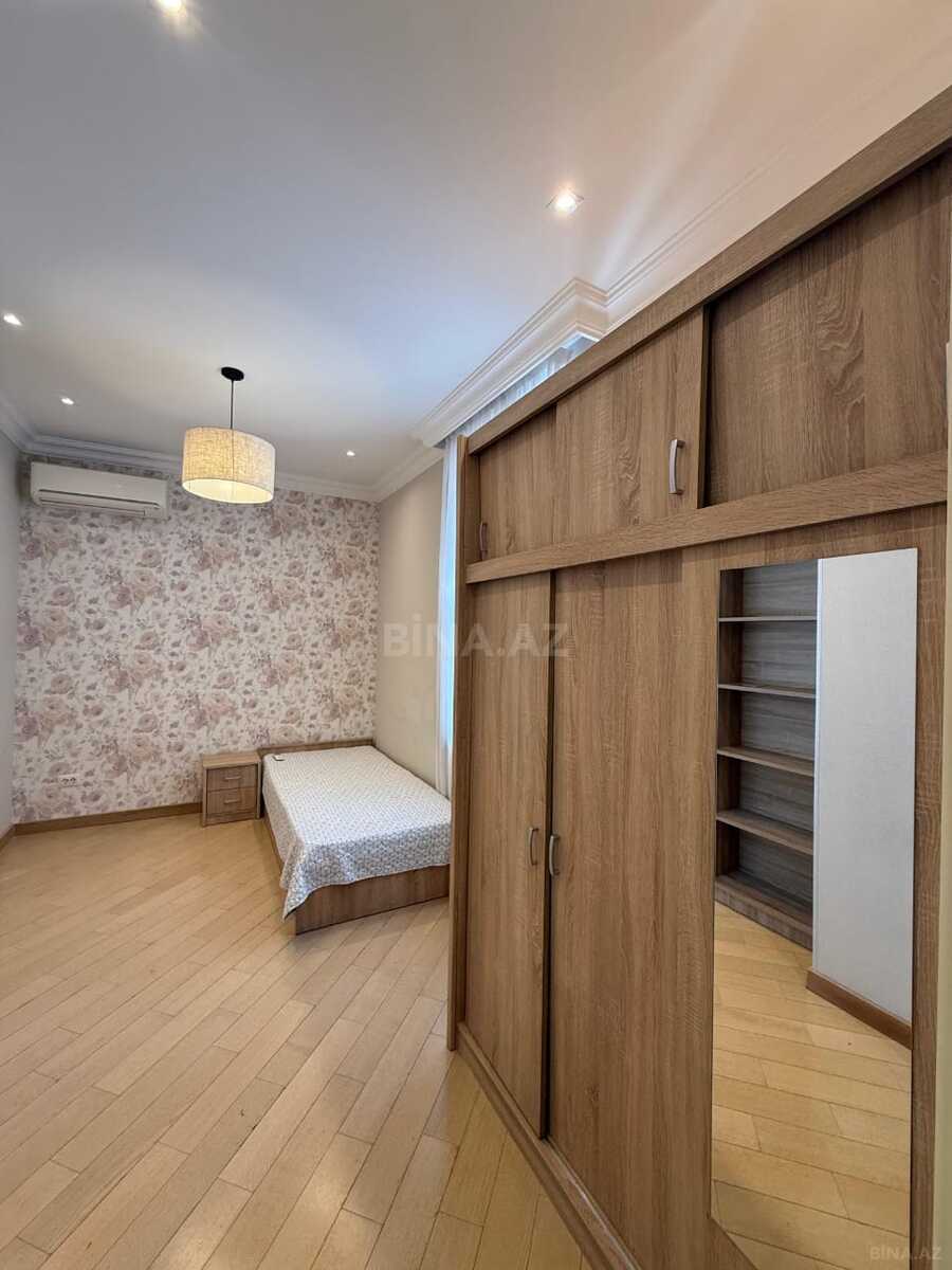 2 otaqlı Köhnə tikili, Elmlər Akademiyası m., Bakı