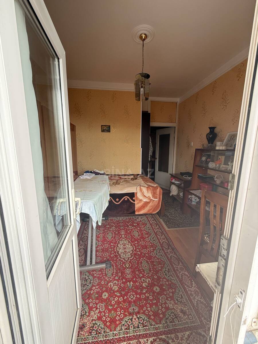 3 otaqlı Köhnə tikili, Massiv A q., Bakı