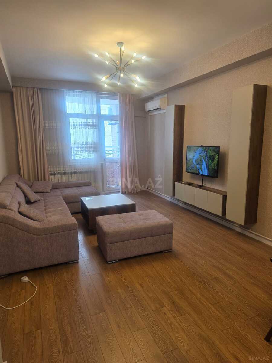 3 otaqlı Yeni tikili, Şah İsmayıl Xətai m., Bakı