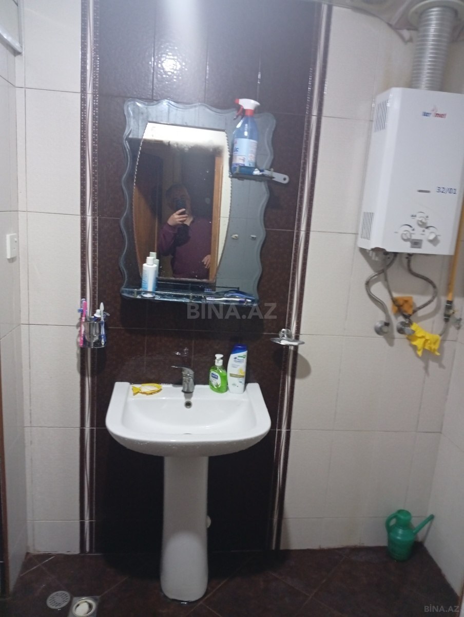 2 otaqlı Köhnə tikili, Neftçilər m., Bakı