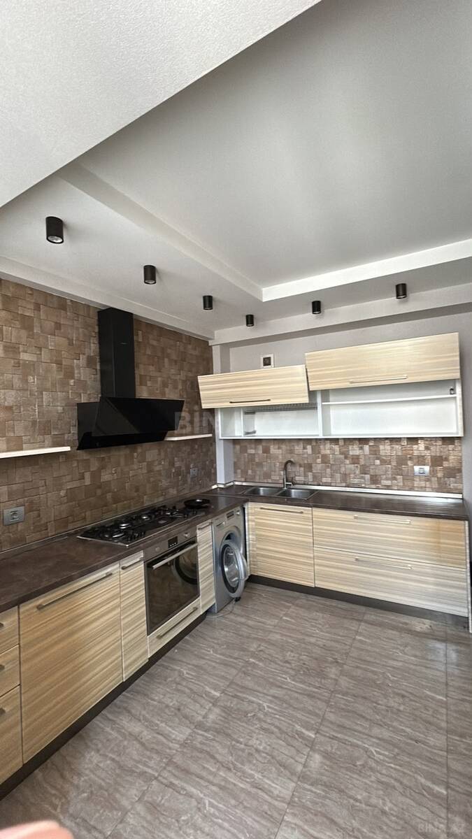 3 otaqlı Yeni tikili, Qara Qarayev m., Bakı