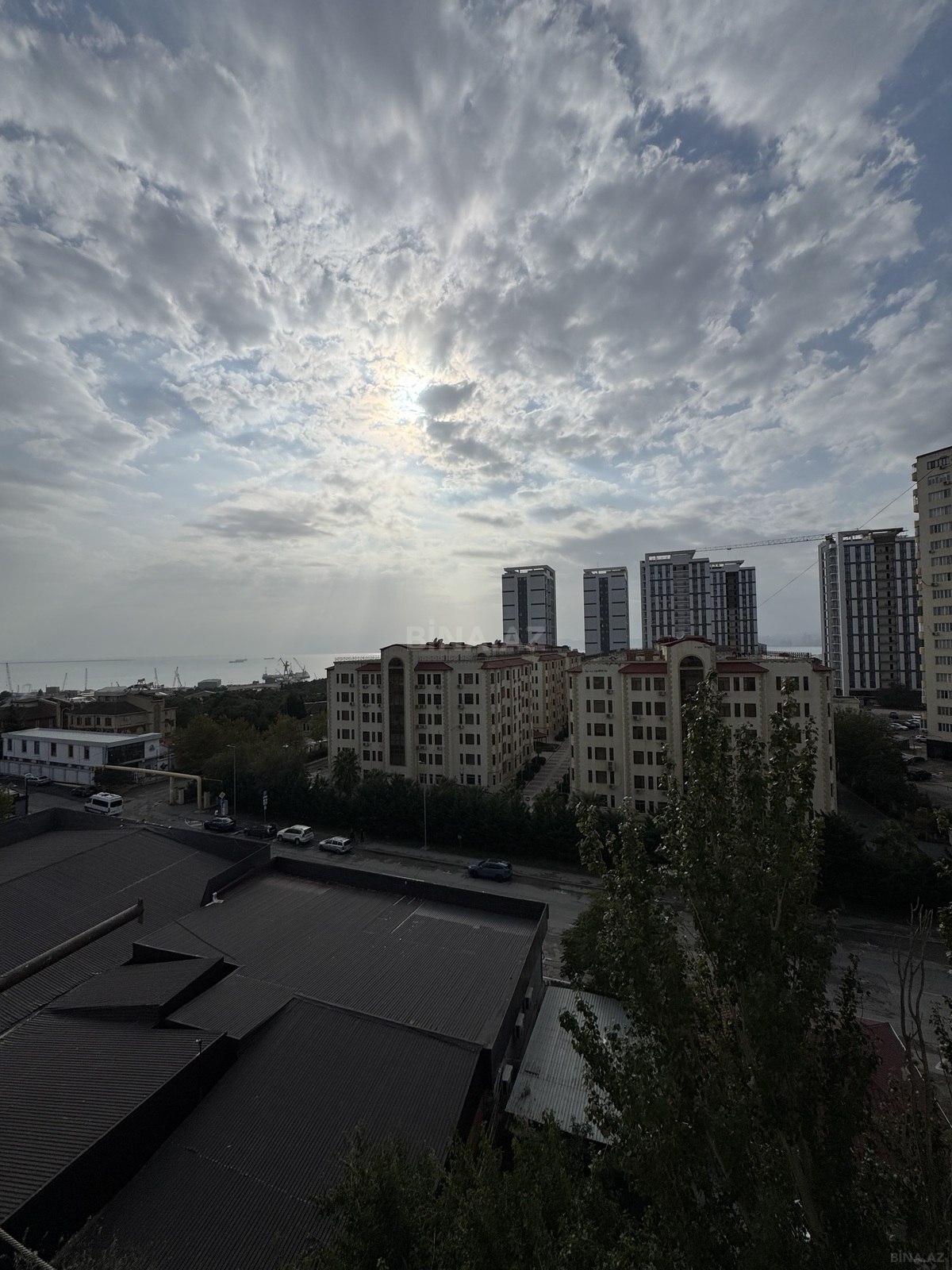 3 otaqlı Köhnə tikili, Əhmədli q., Bakı