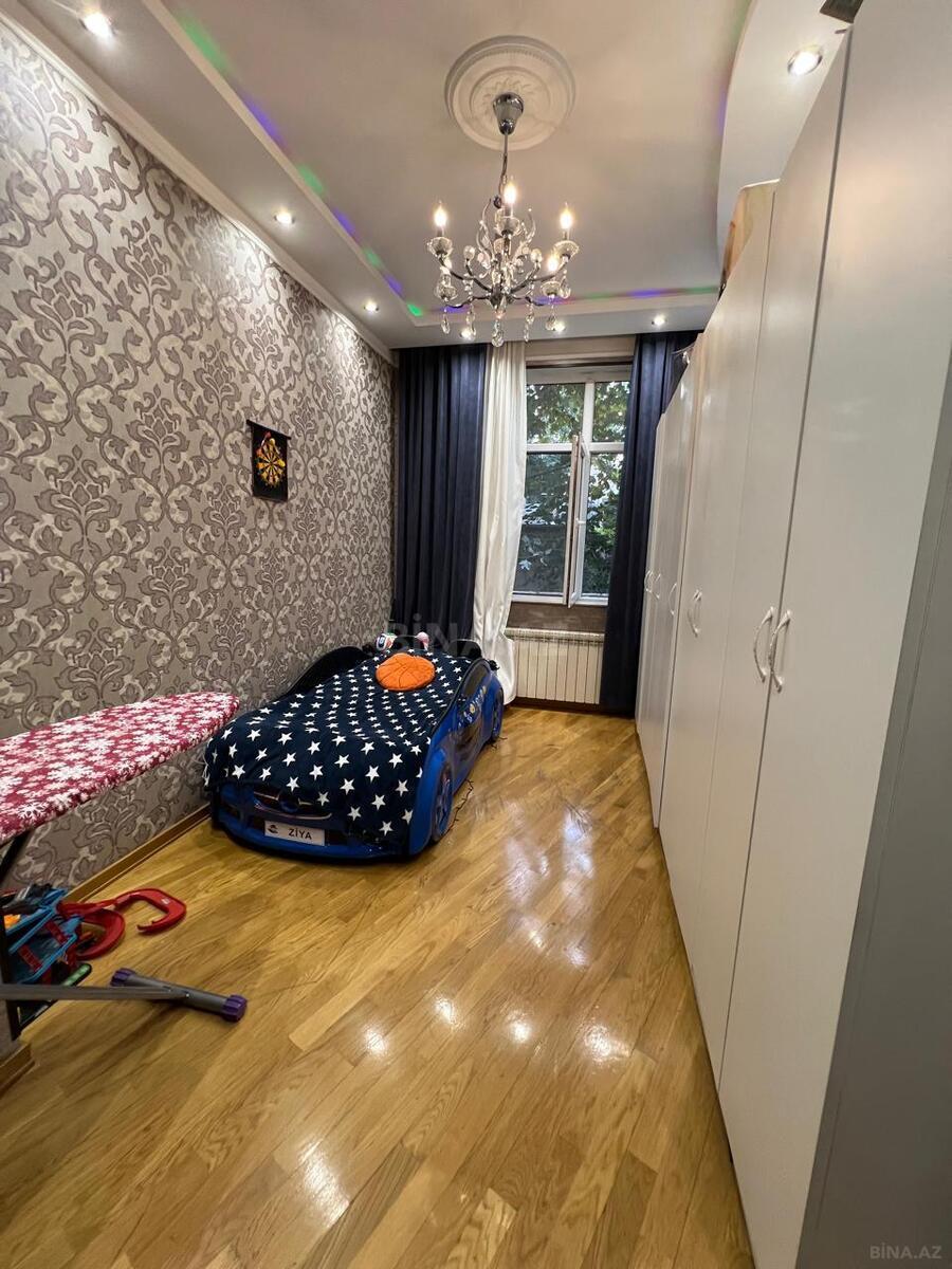 3 otaqlı Yeni tikili, Elmlər Akademiyası m., Bakı