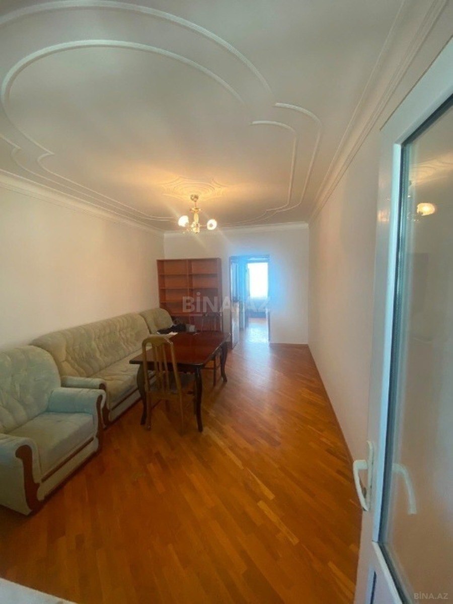 3 otaqlı Köhnə tikili, Yasamal r., Bakı