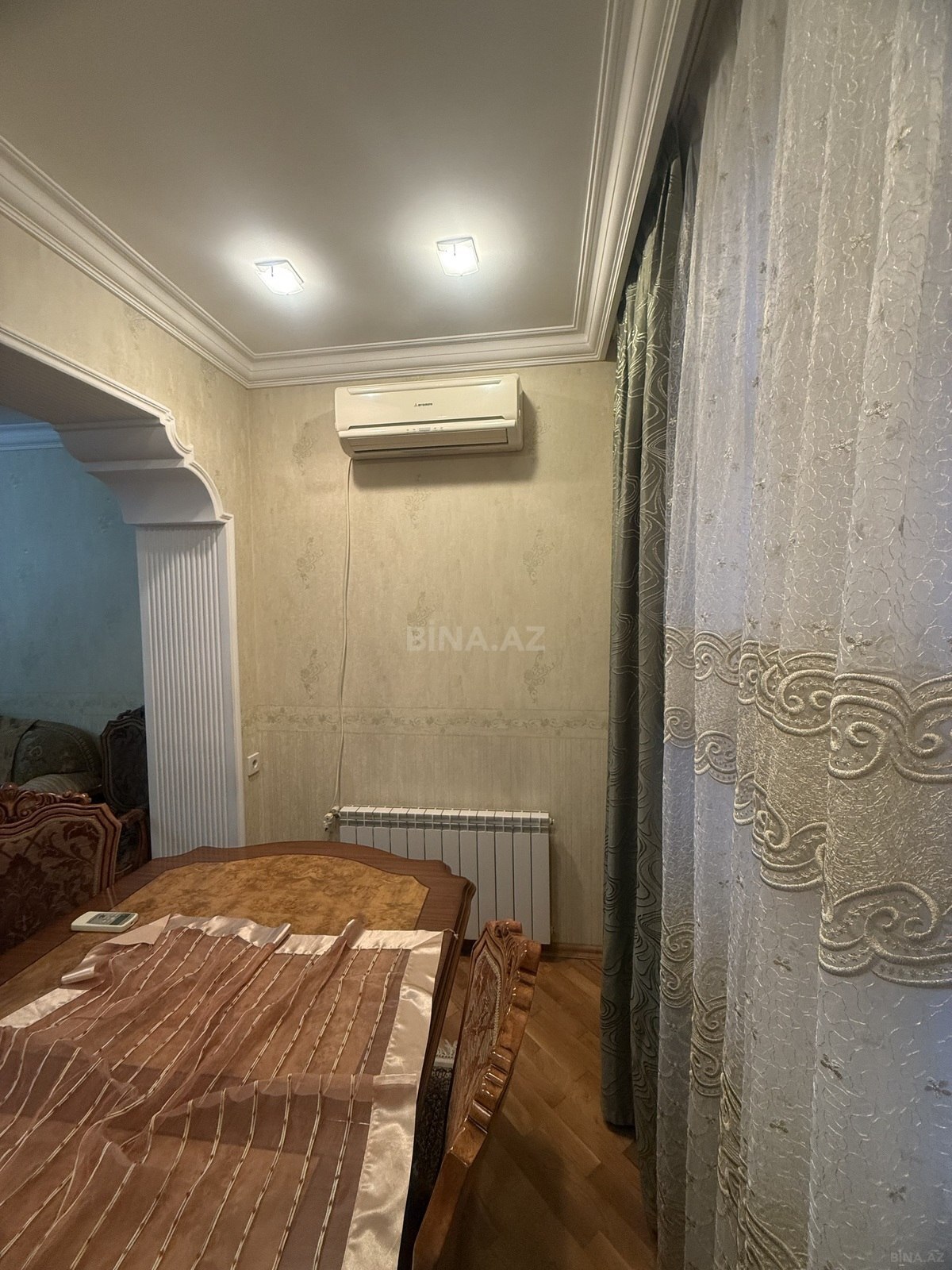 3 otaqlı Köhnə tikili, Həzi Aslanov m., Bakı