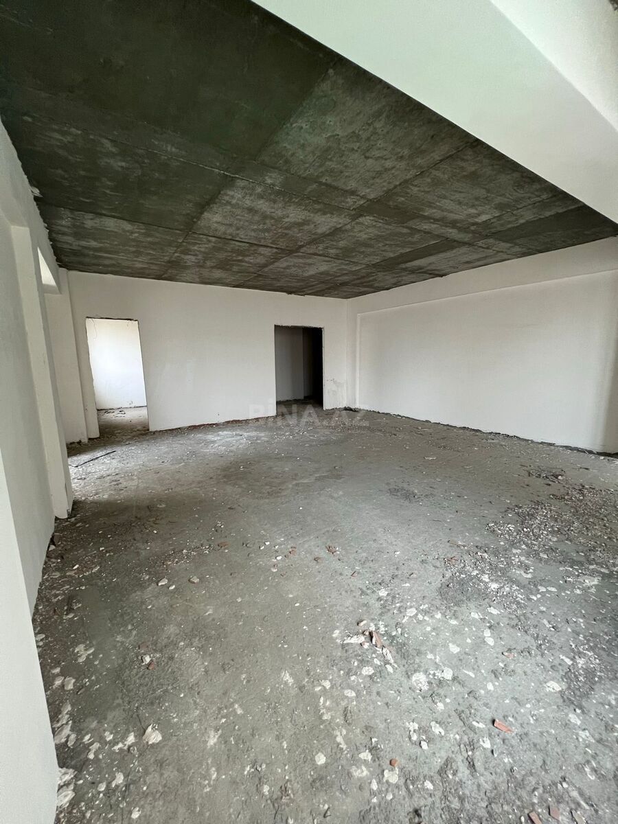 4 otaqlı Yeni tikili, Şah İsmayıl Xətai m., Bakı