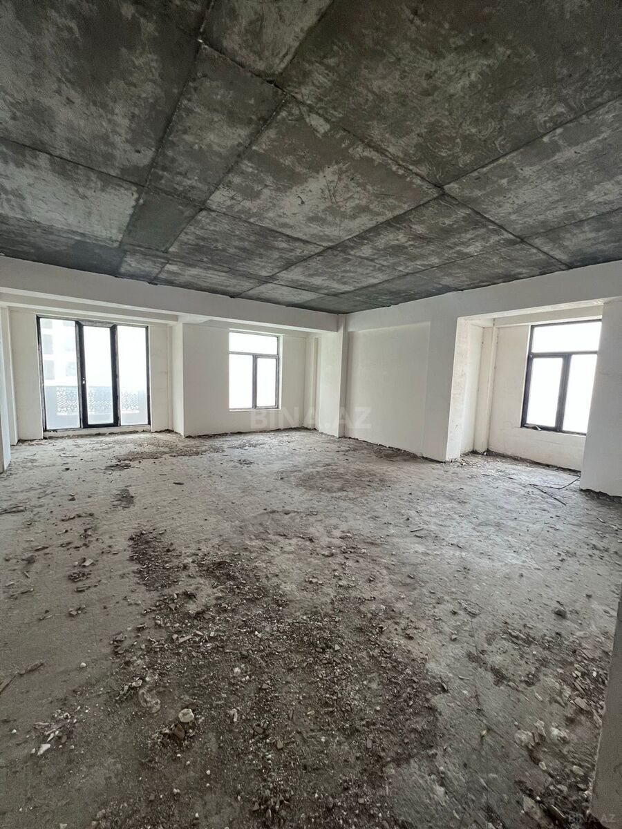 4 otaqlı Yeni tikili, Şah İsmayıl Xətai m., Bakı