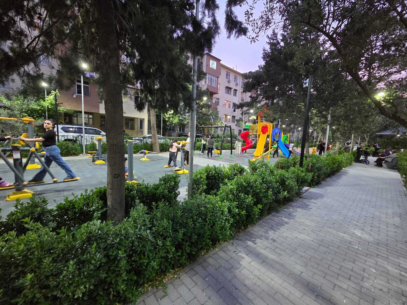 2 otaqlı Köhnə tikili, Azadlıq Prospekti m., Bakı