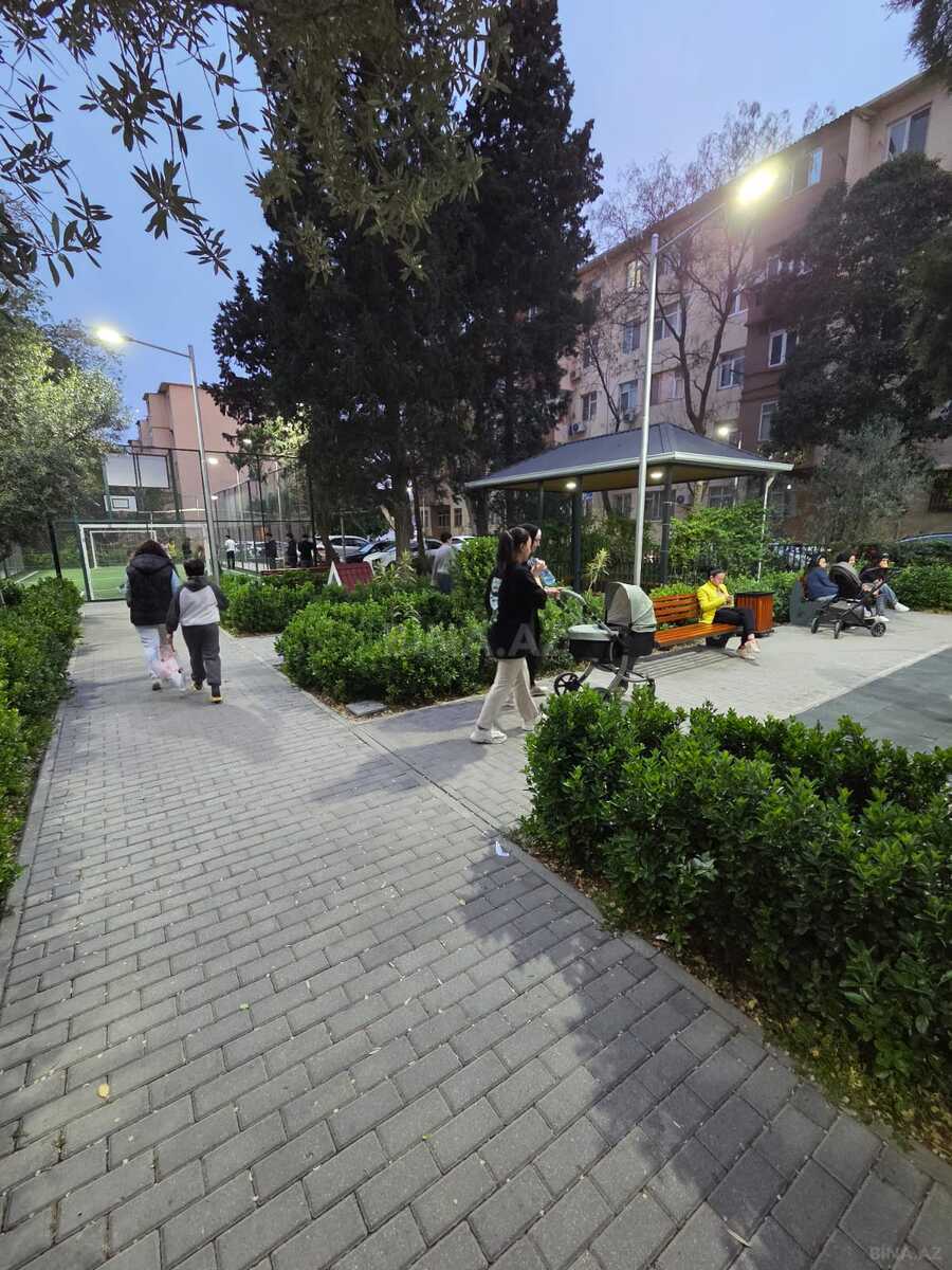 2 otaqlı Köhnə tikili, Azadlıq Prospekti m., Bakı