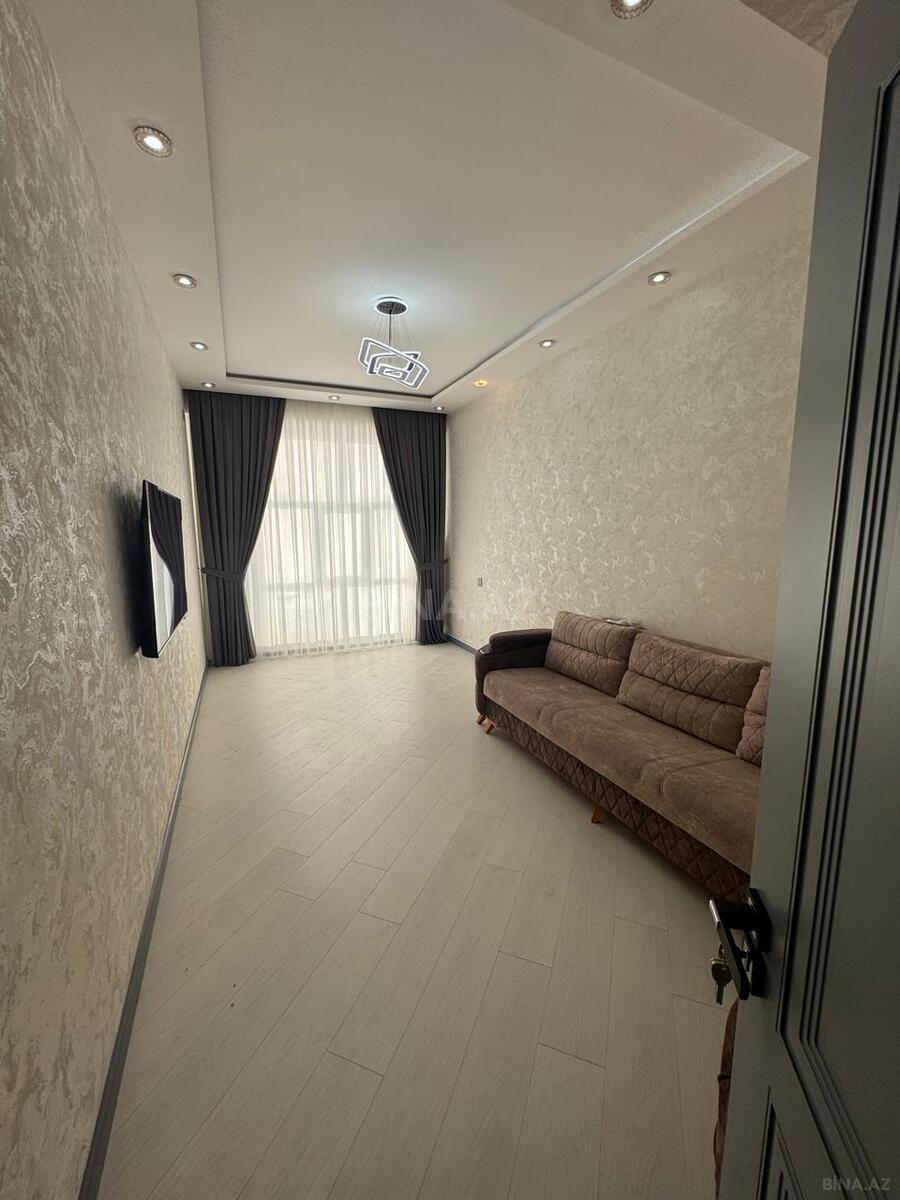 2 otaqlı Köhnə tikili, Bakıxanov q., Bakı