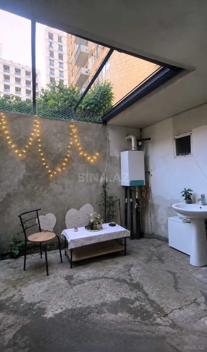 2 otaqlı Köhnə tikili, Elmlər Akademiyası m., Bakı