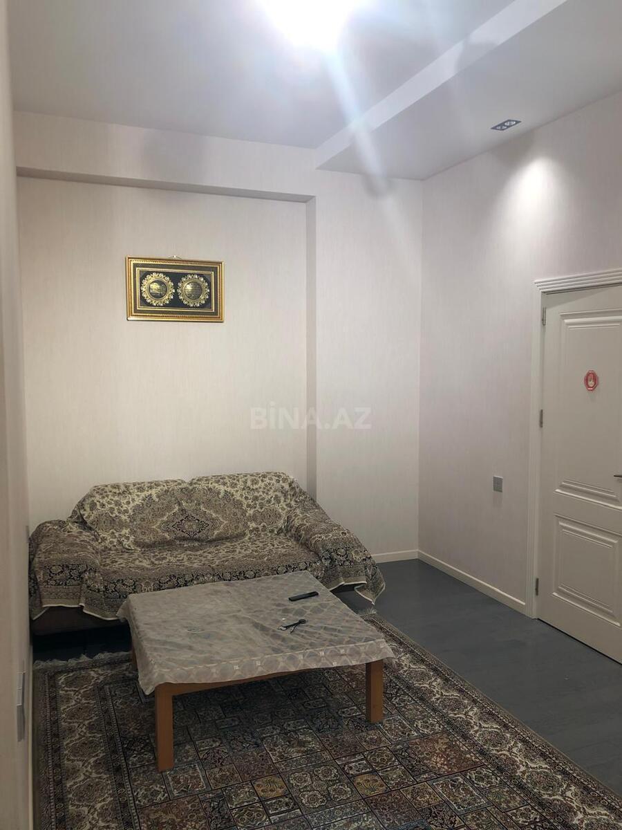 4 otaqlı Yeni tikili, Nizami m., Bakı