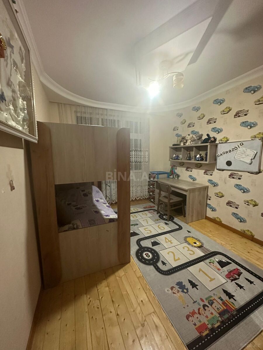 4 otaqlı Köhnə tikili, Əhmədli q., Bakı