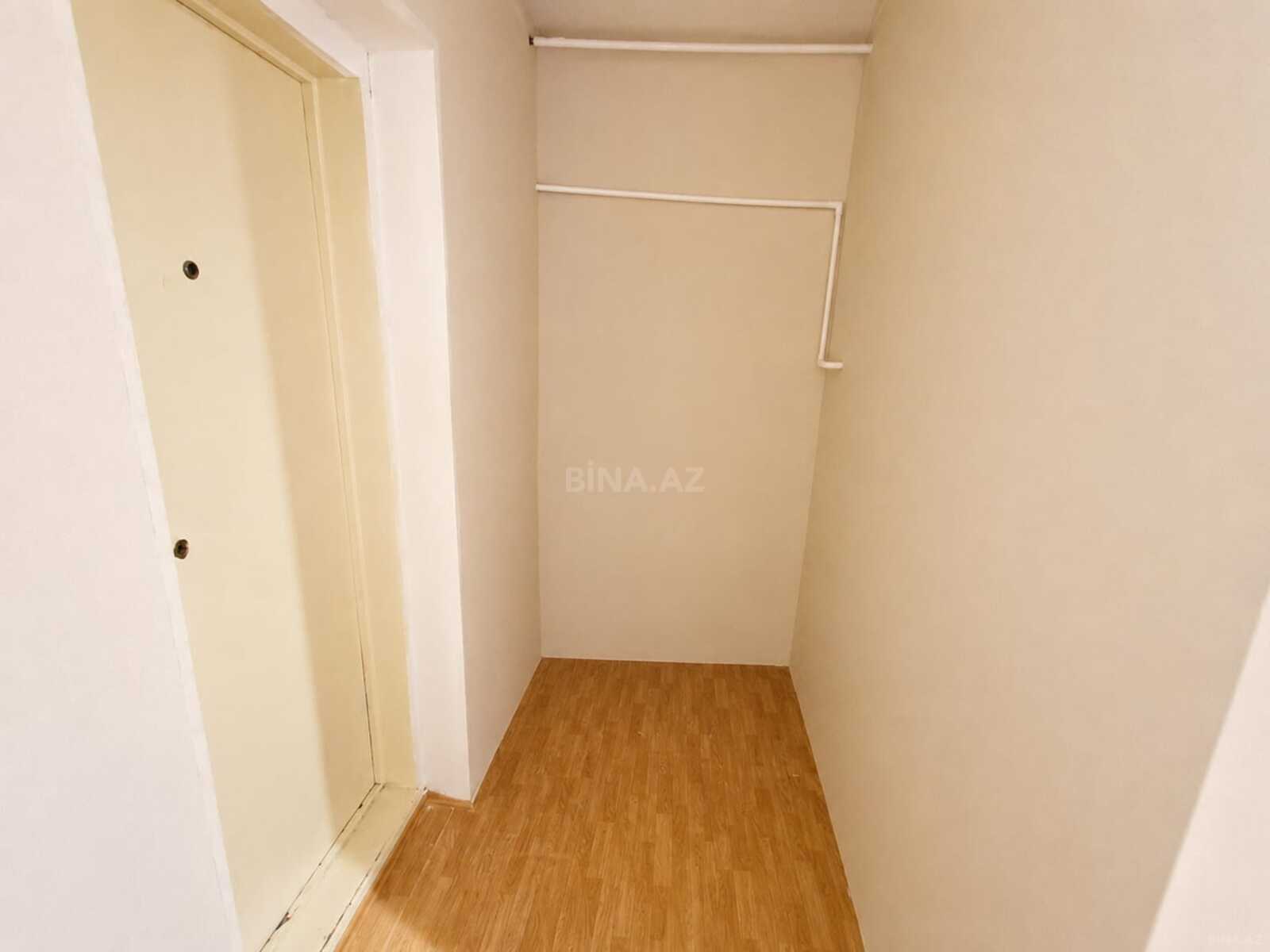 2 otaqlı Köhnə tikili, Neftçilər m., Bakı