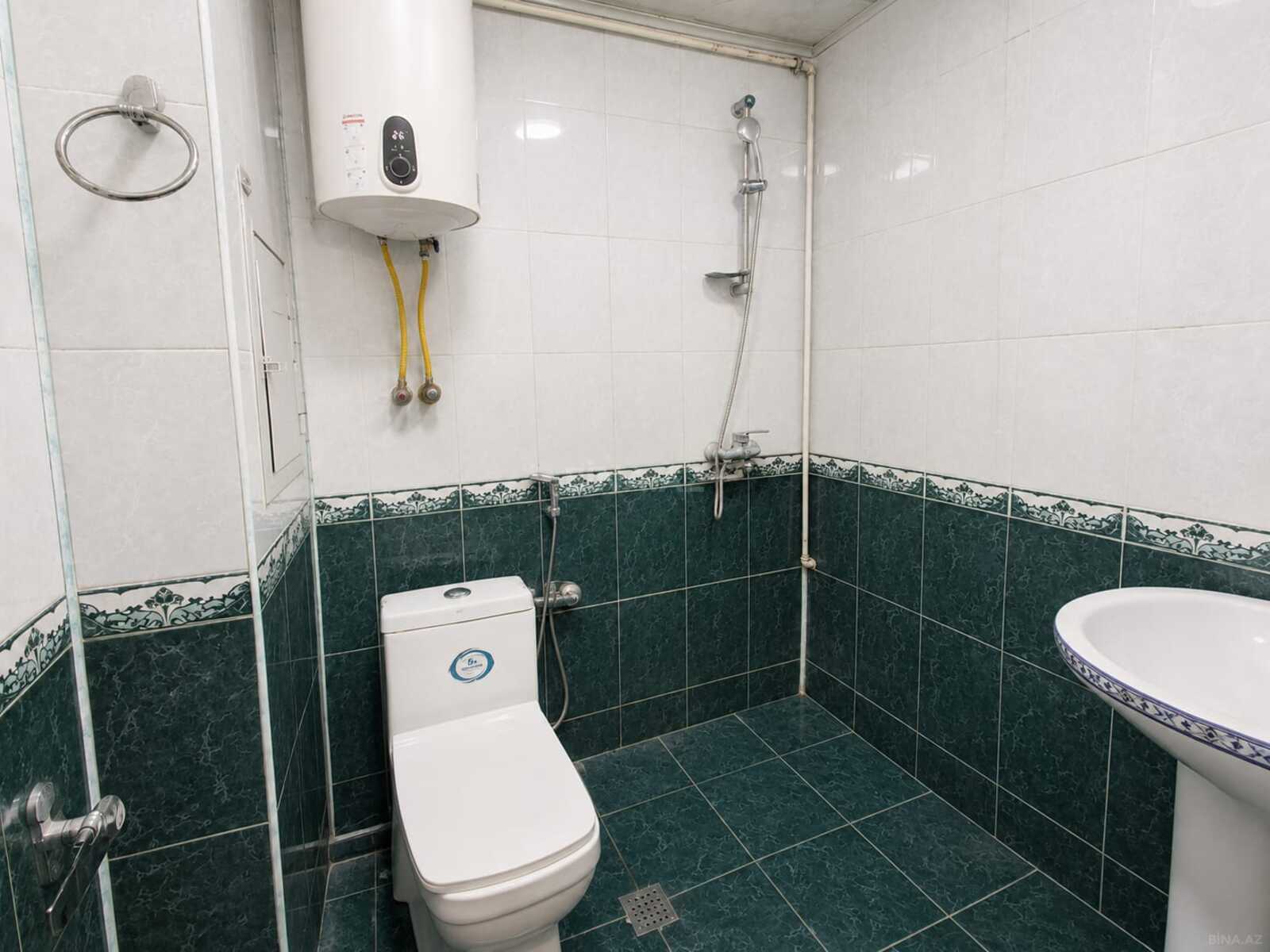 2 otaqlı Köhnə tikili, Neftçilər m., Bakı