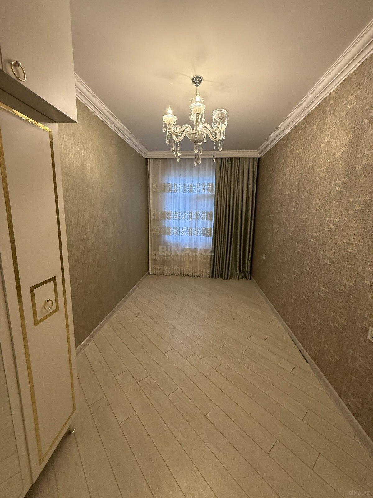 2 otaqlı Köhnə tikili, Memar Əcəmi m., Bakı
