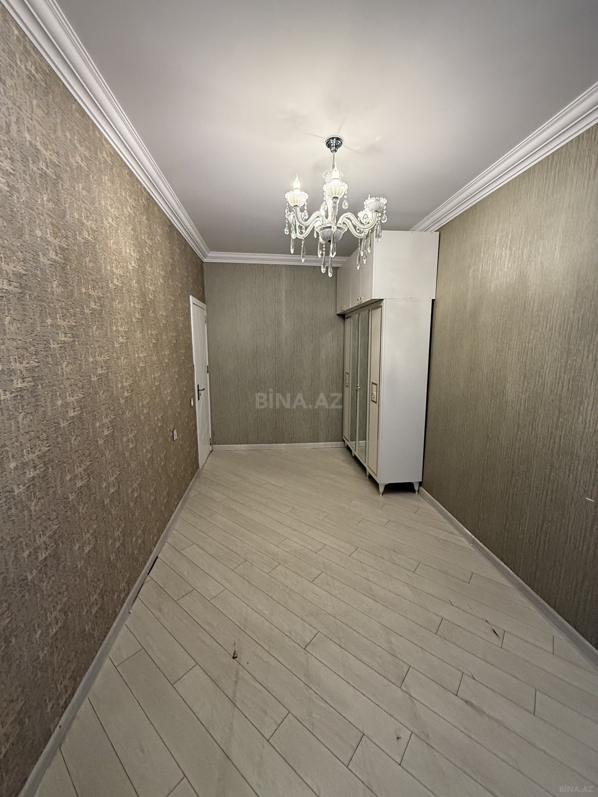 2 otaqlı Köhnə tikili, Memar Əcəmi m., Bakı