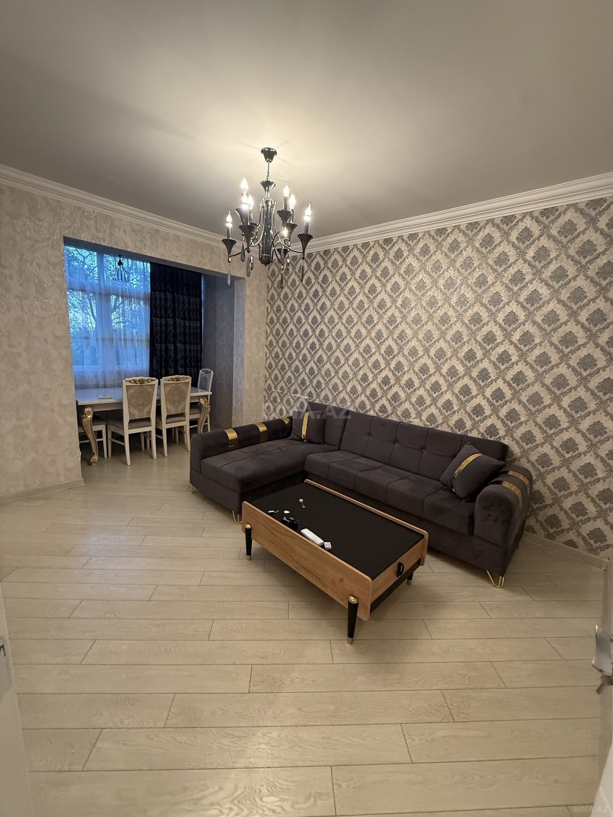 2 otaqlı Köhnə tikili, Memar Əcəmi m., Bakı