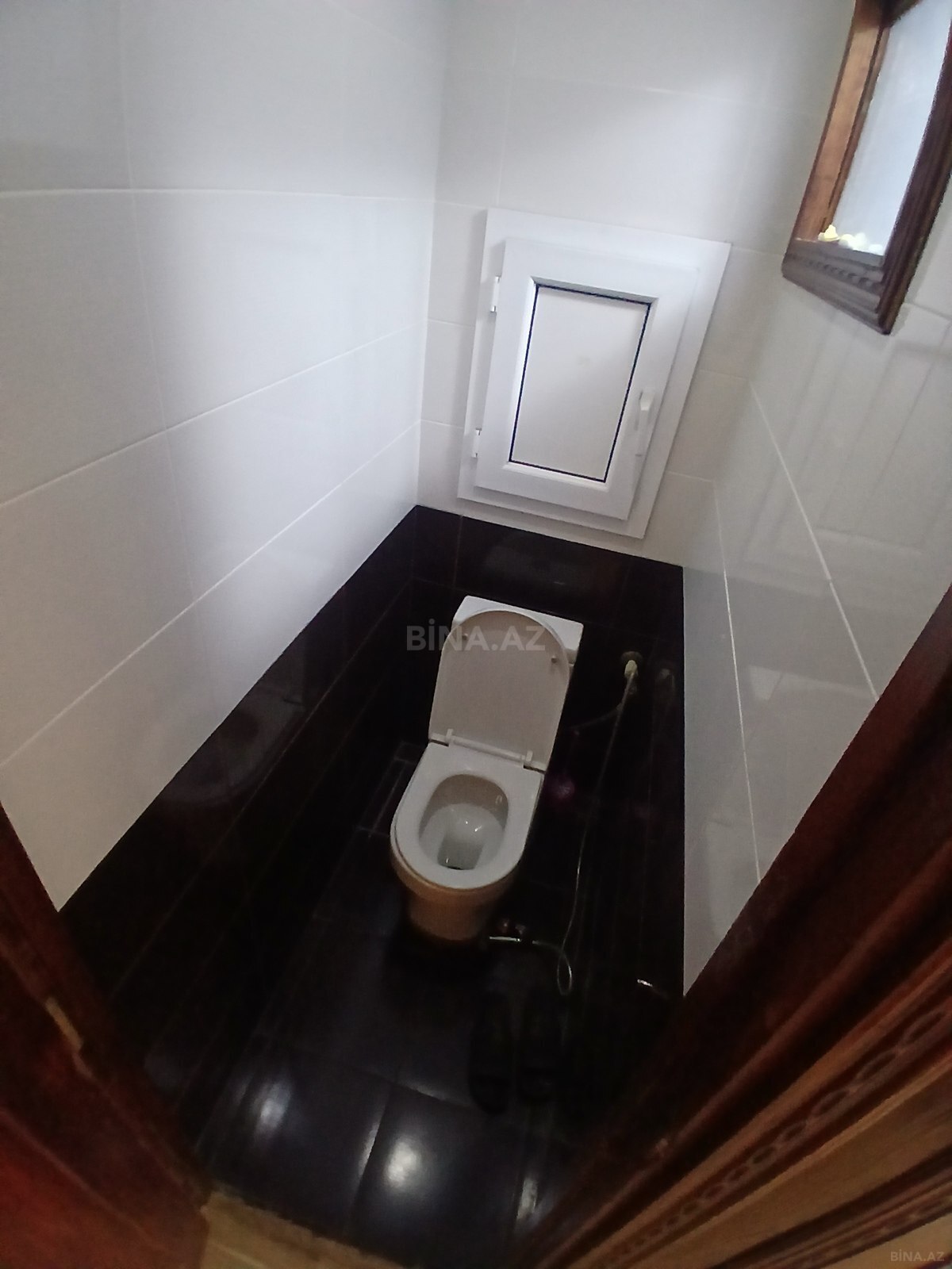 3 otaqlı Köhnə tikili, Xalqlar Dostluğu m., Bakı