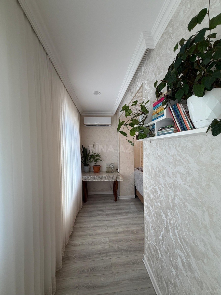 3 otaqlı Köhnə tikili, Oğuz