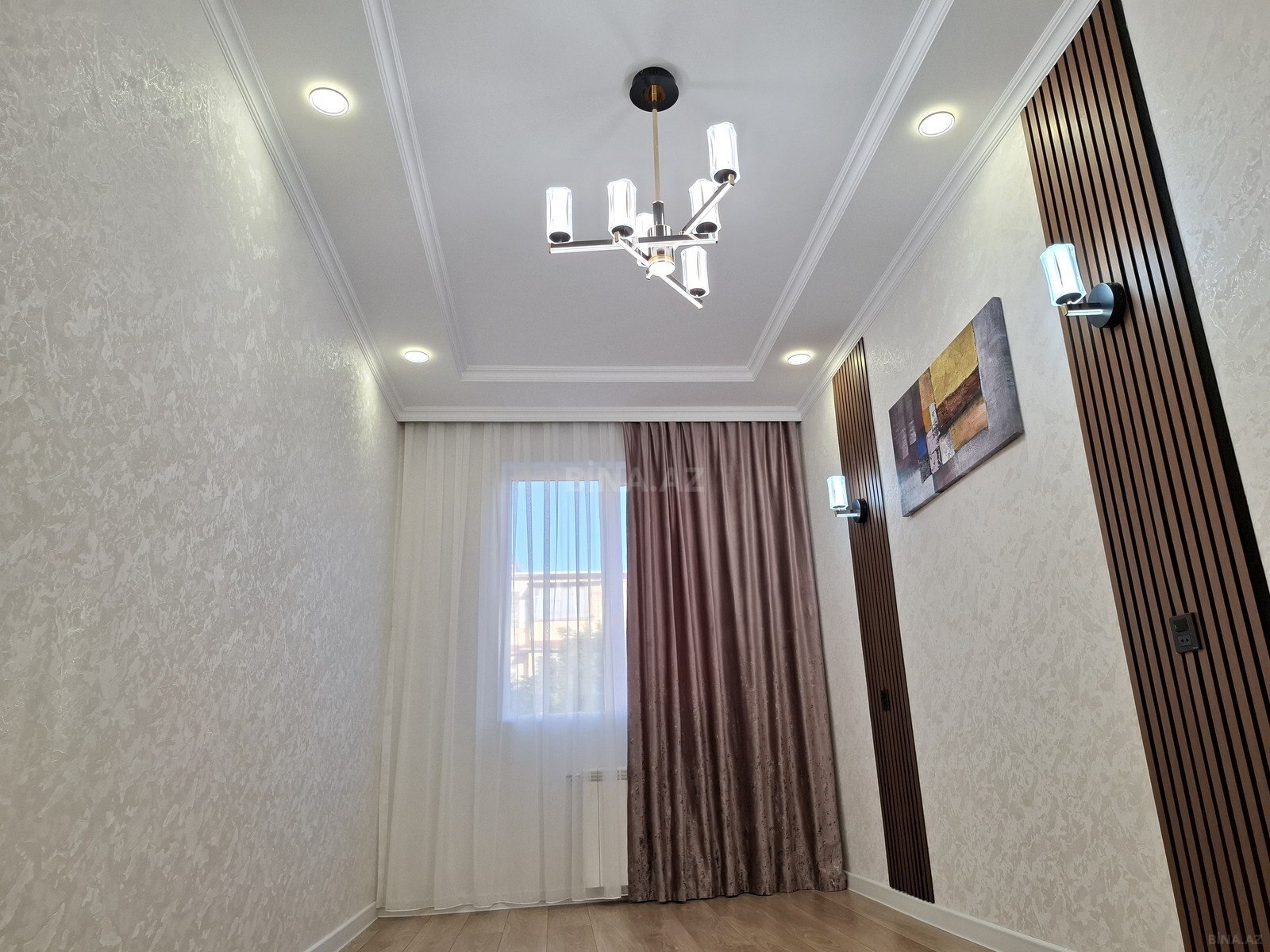 2 otaqlı Köhnə tikili, Memar Əcəmi m., Bakı