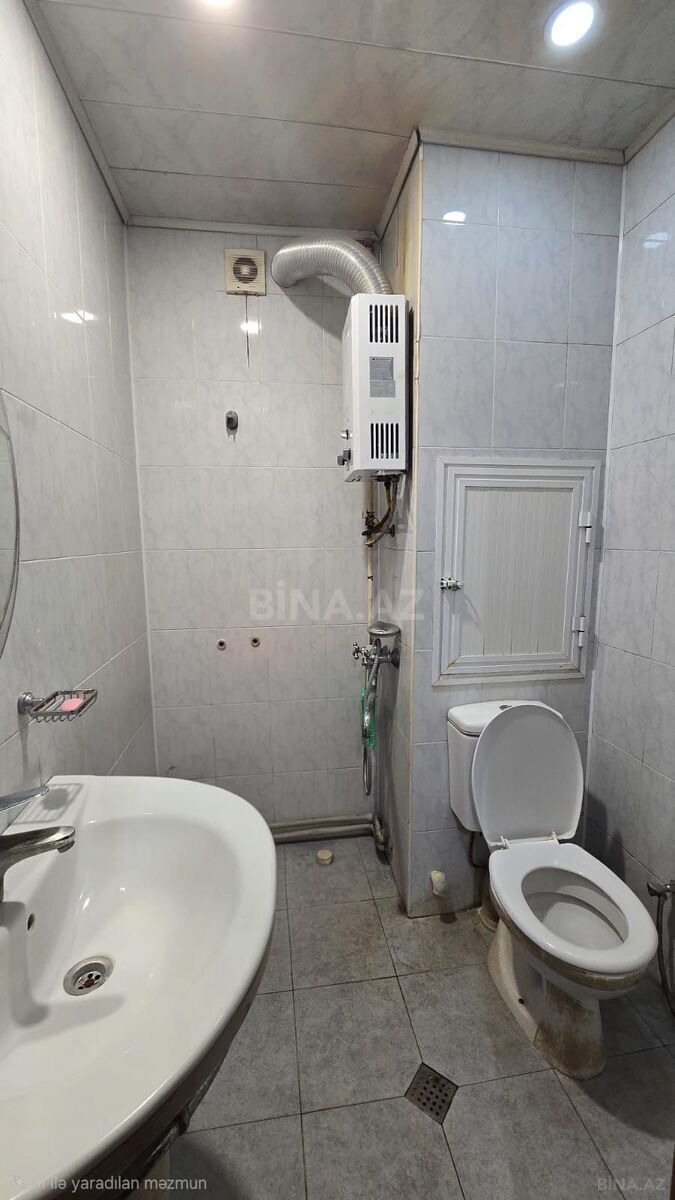 3 otaqlı Köhnə tikili, Memar Əcəmi m., Bakı