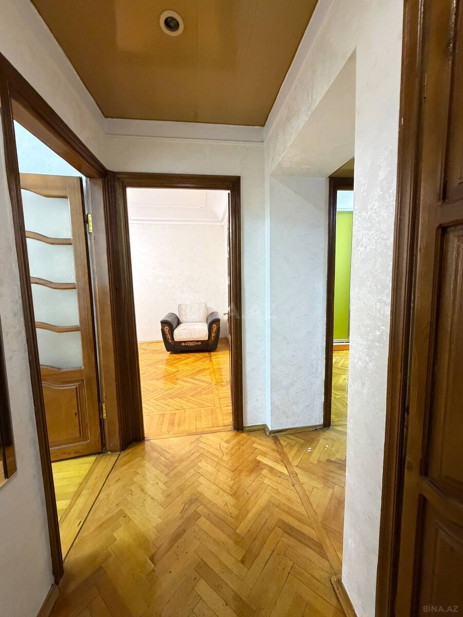 3 otaqlı Köhnə tikili, Elmlər Akademiyası m., Bakı