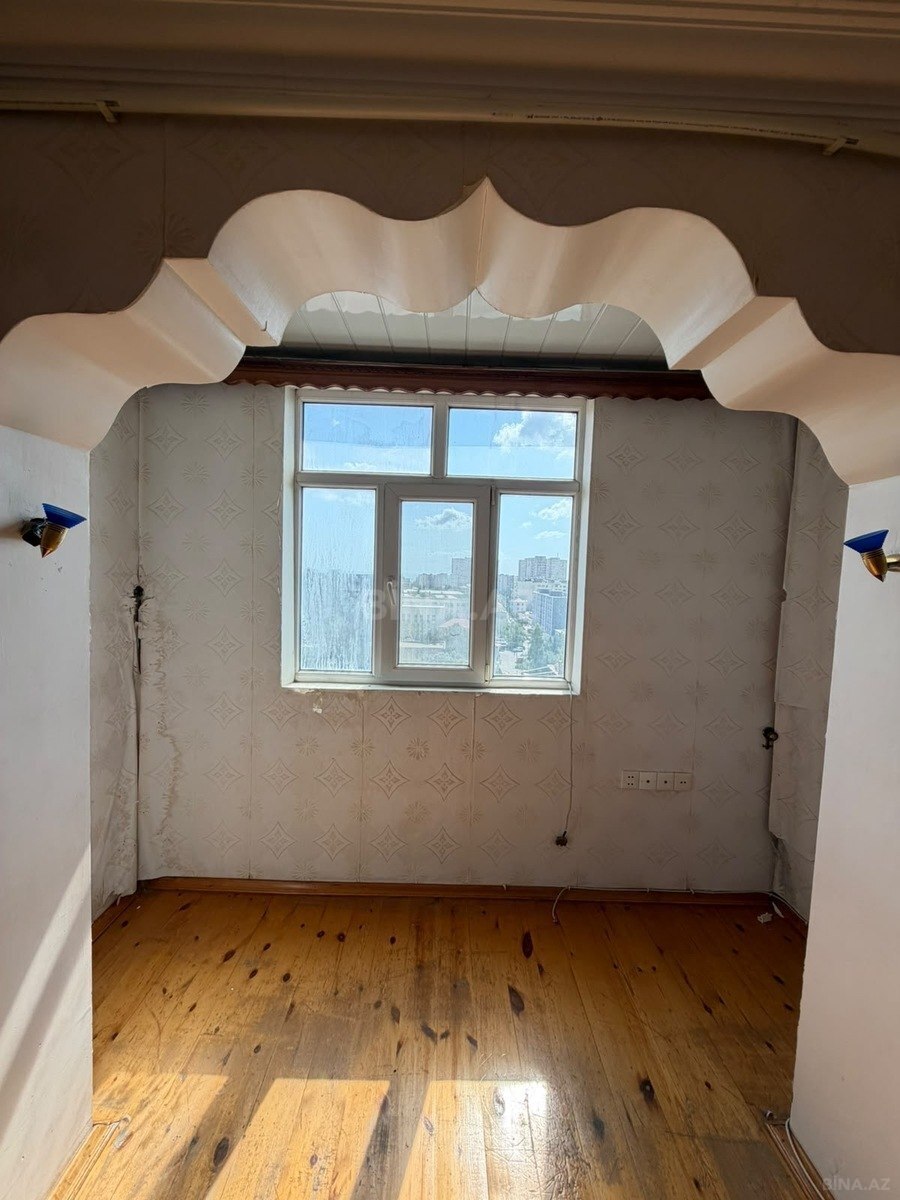 3 otaqlı Köhnə tikili, Xətai r., Bakı