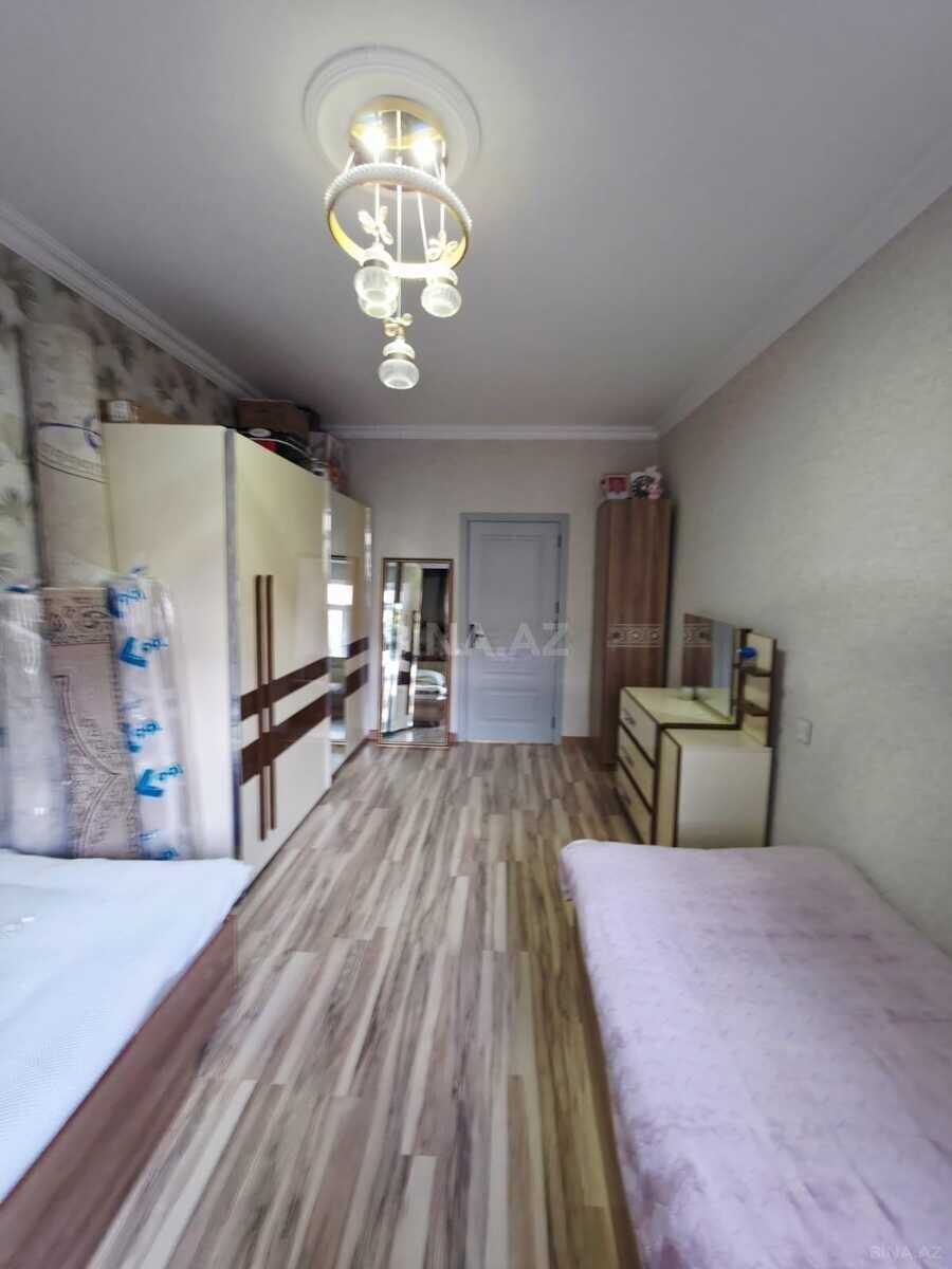 2 otaqlı Köhnə tikili, Memar Əcəmi m., Bakı