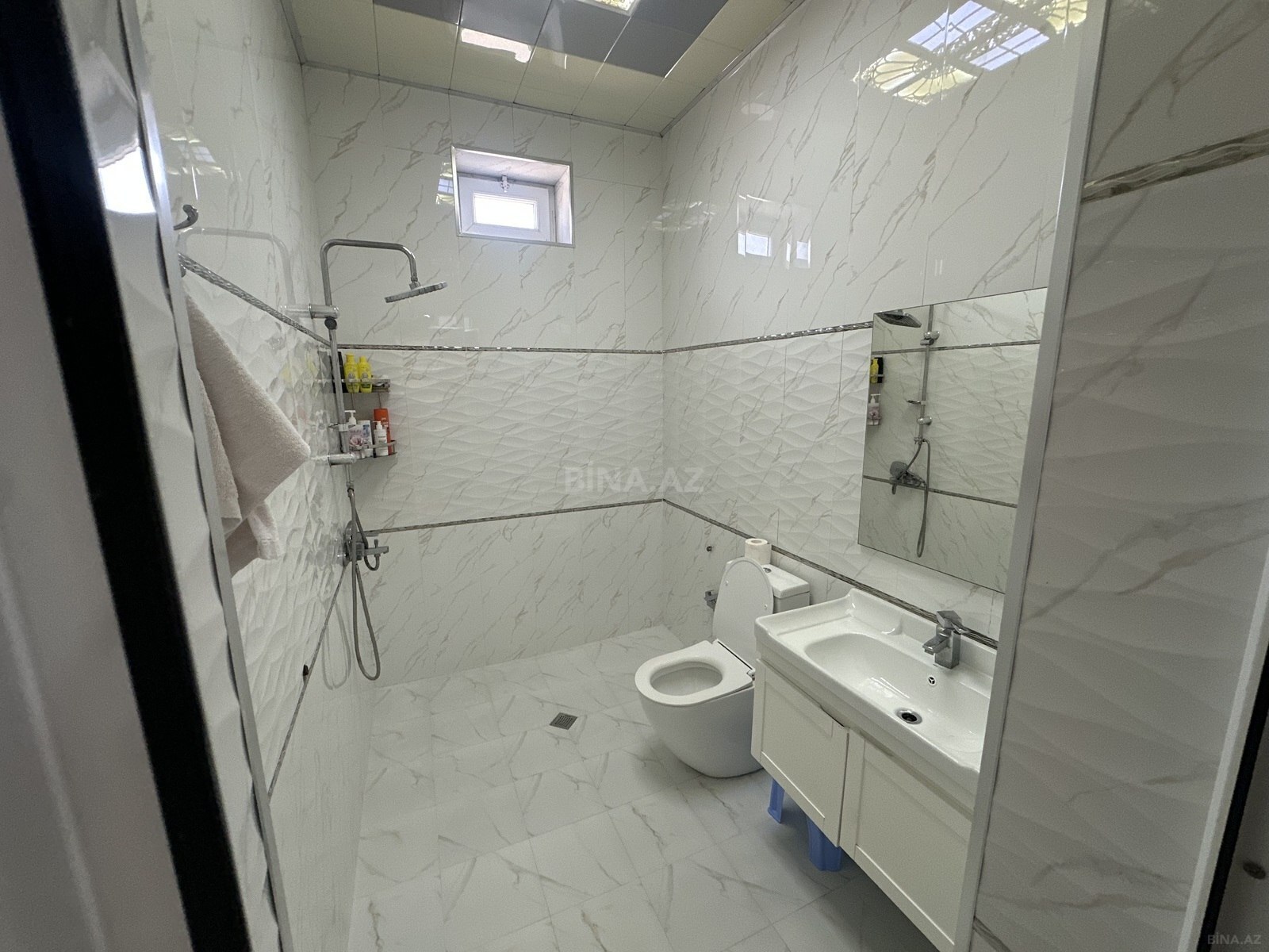 4 otaqlı Həyət evi/Bağ evi, Binə q., Bakı
