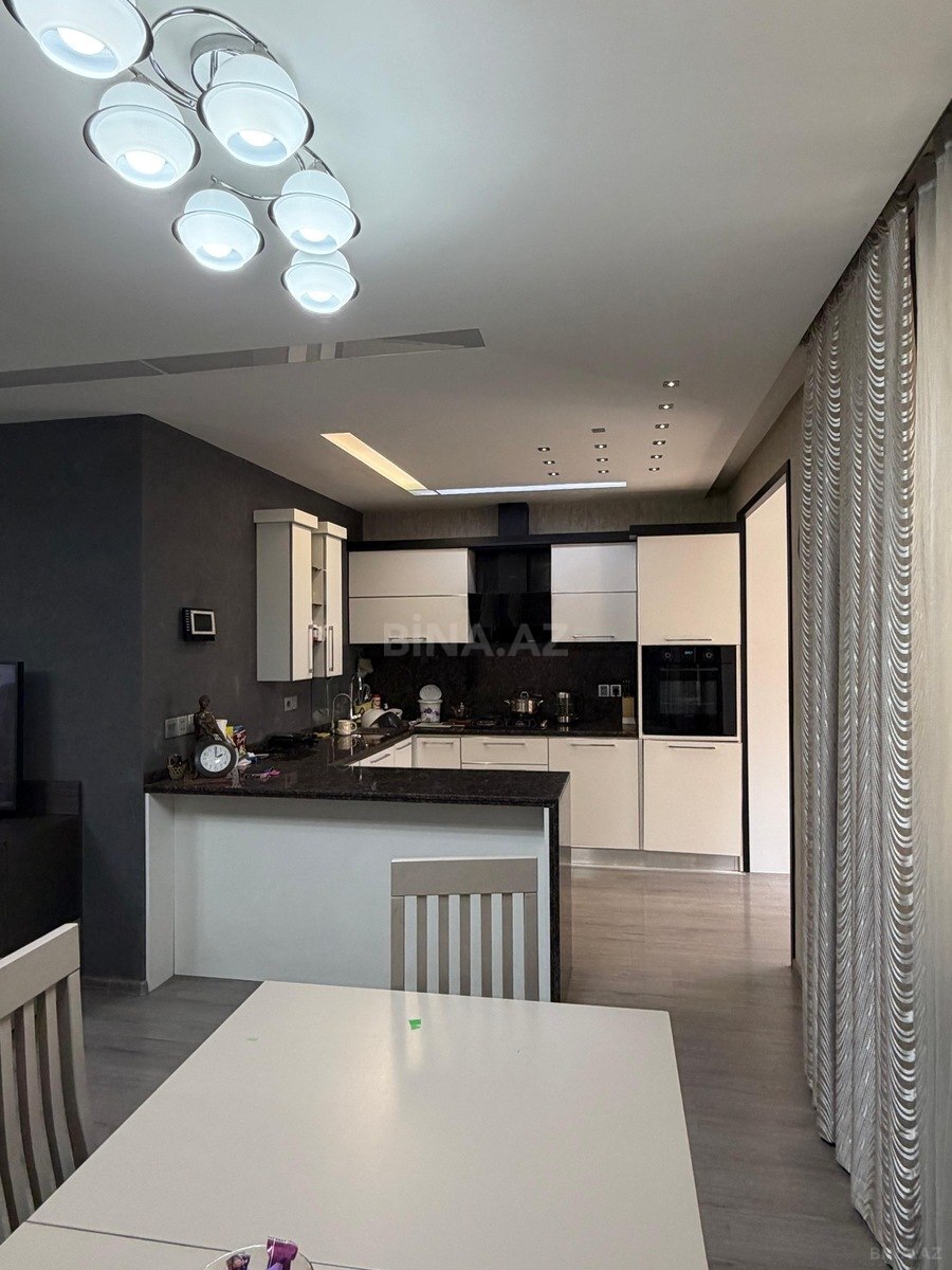 3 otaqlı Köhnə tikili, Binəqədi r., Bakı