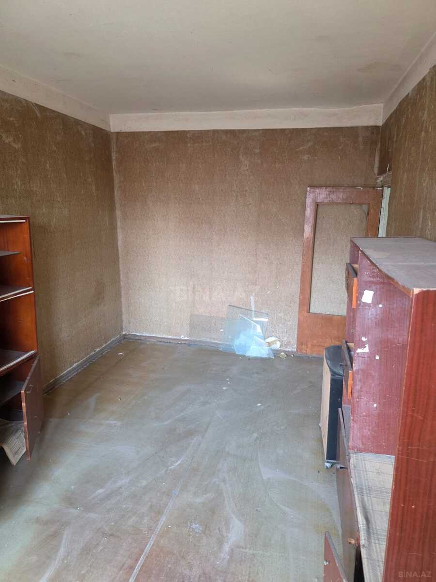 4 otaqlı Köhnə tikili, Qaraçuxur q., Bakı