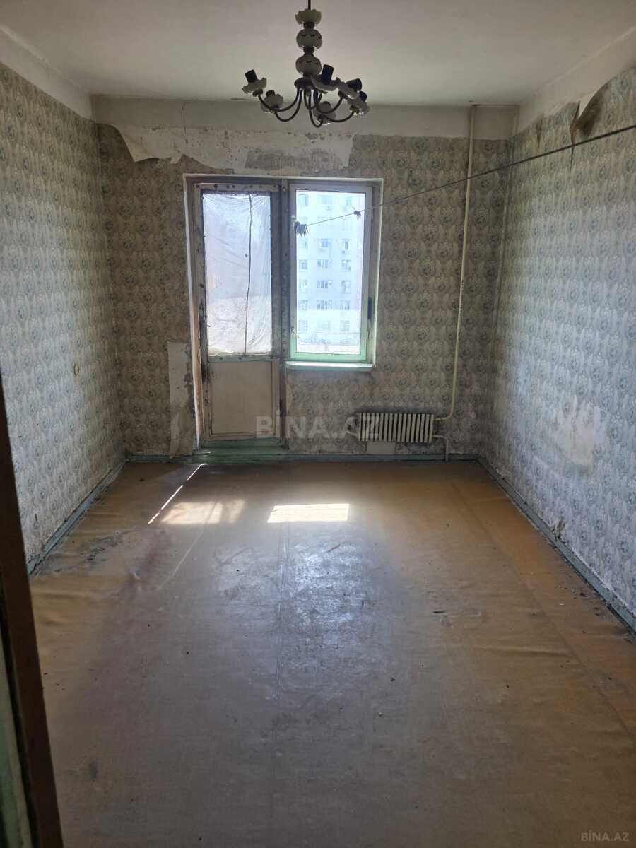 4 otaqlı Köhnə tikili, Qaraçuxur q., Bakı