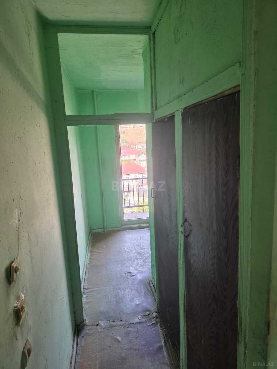 4 otaqlı Köhnə tikili, Qaraçuxur q., Bakı