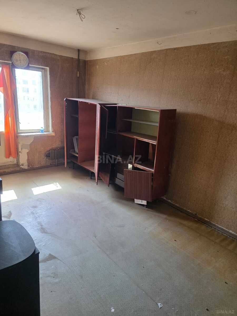 4 otaqlı Köhnə tikili, Qaraçuxur q., Bakı