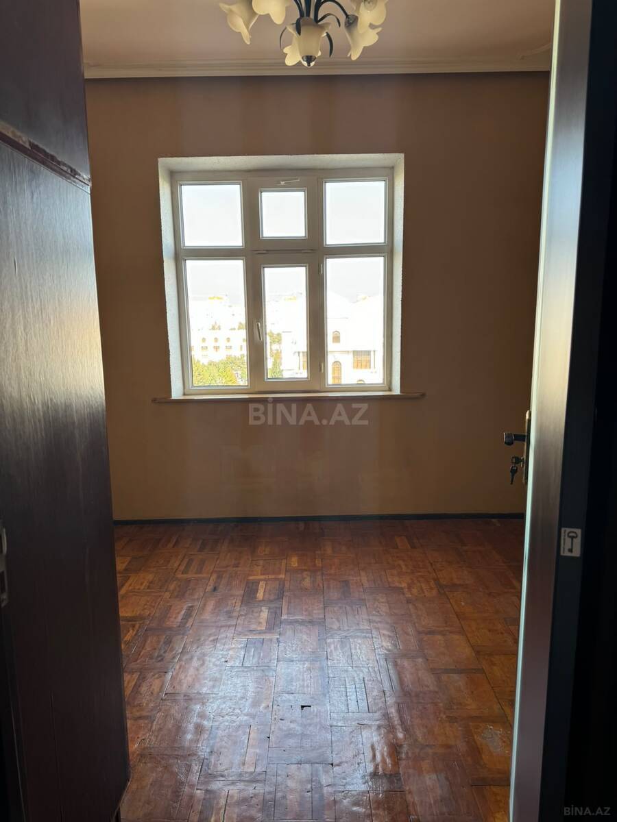3 otaqlı Köhnə tikili, Sumqayıt