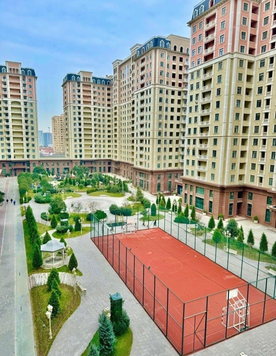 4 otaqlı Yeni tikili, Elmlər Akademiyası m., Bakı