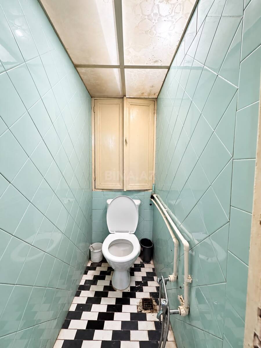 3 otaqlı Köhnə tikili, Qara Qarayev m., Bakı