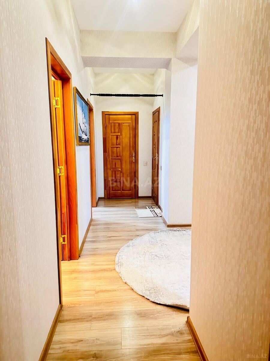 3 otaqlı Yeni tikili, Xırdalan